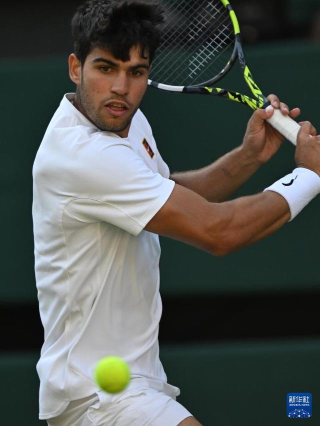 斯蒂亚诺 斯蒂亚诺